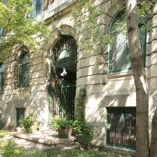 2045 Lambert-Closse