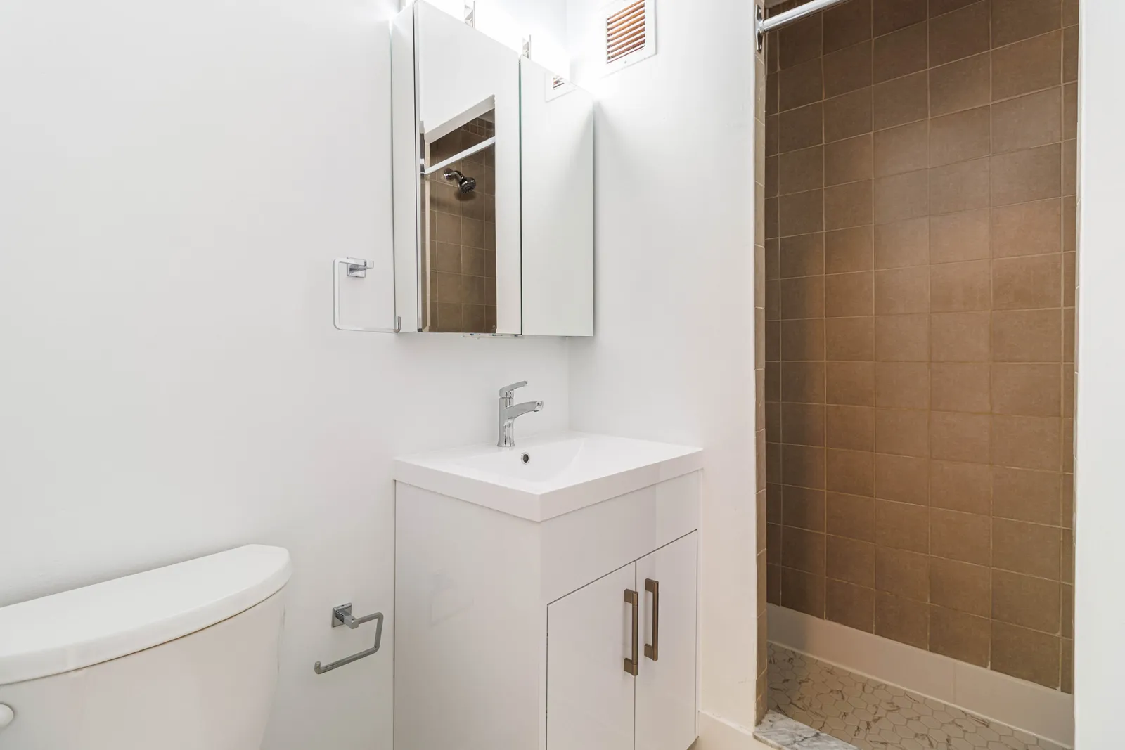 Hampstead House — photo 14 of 15