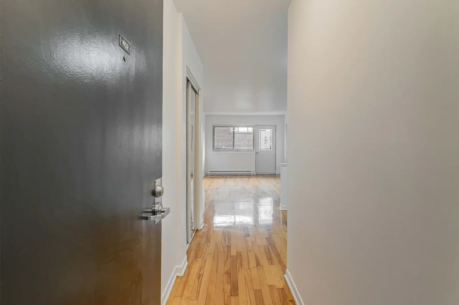 3331 Marechal — photo 8 of 9