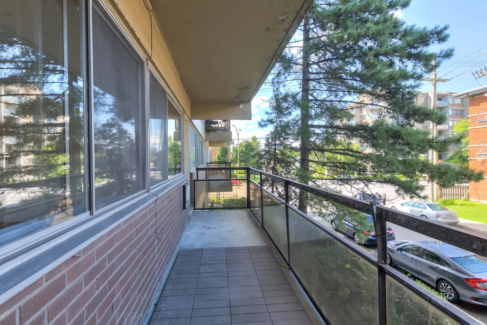 6800 Côte St Luc — photo 9 of 10