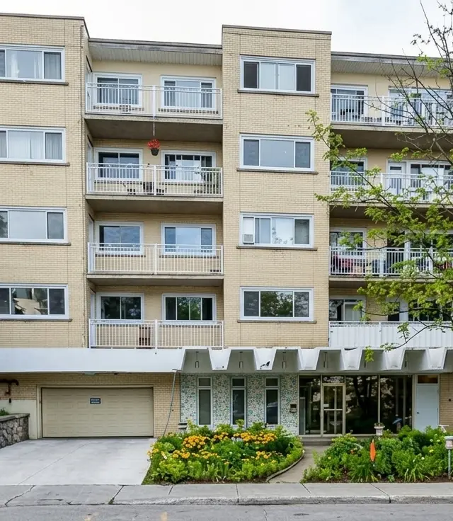 3420 Decelles