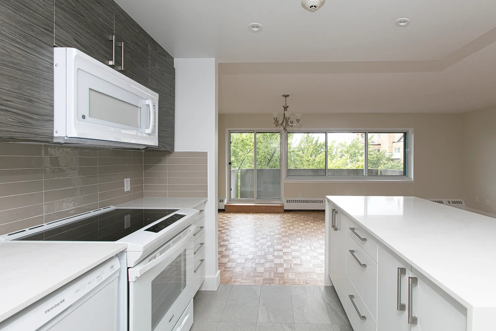 Willowdale — photo 4 of 12
