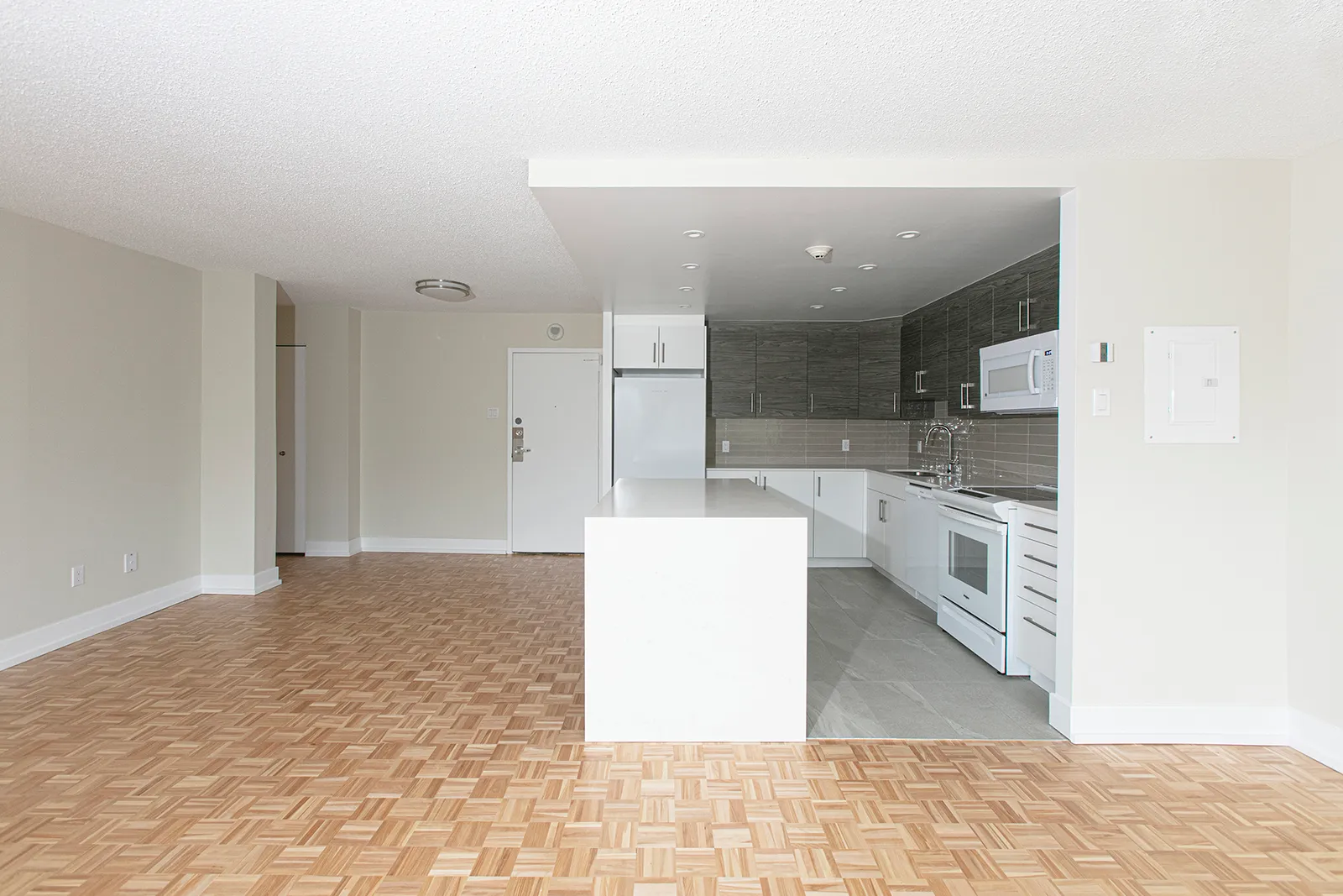 Willowdale — photo 2 of 12