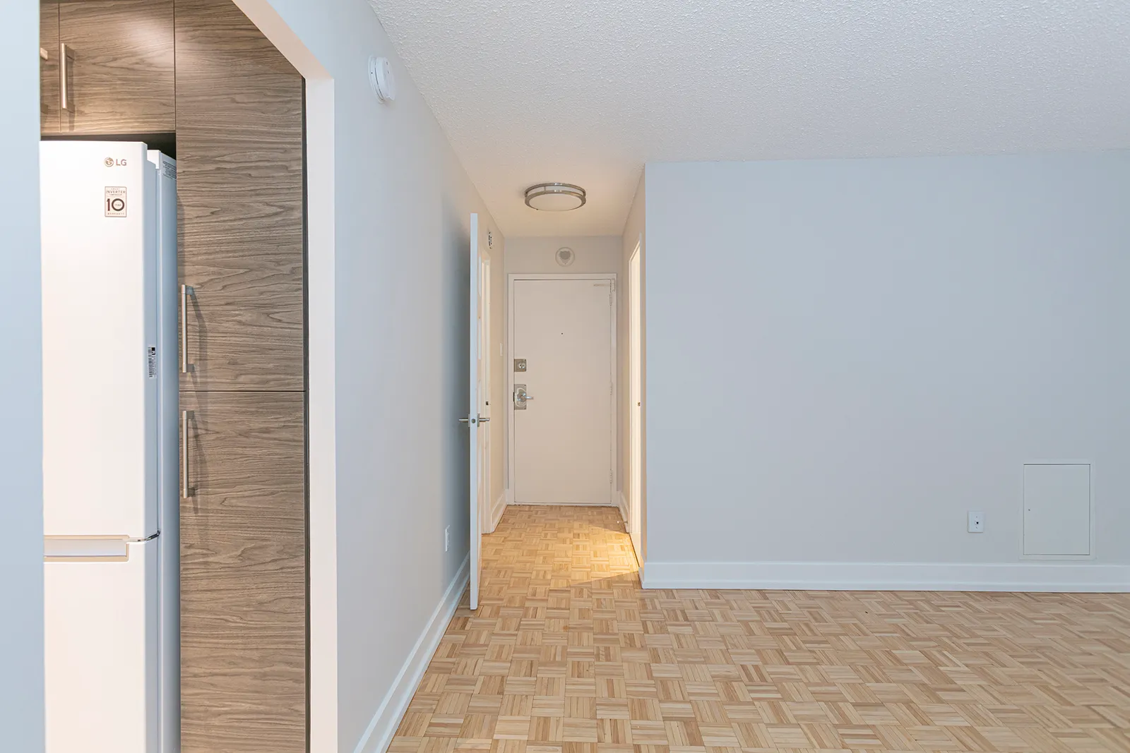 Willowdale — photo 9 of 12