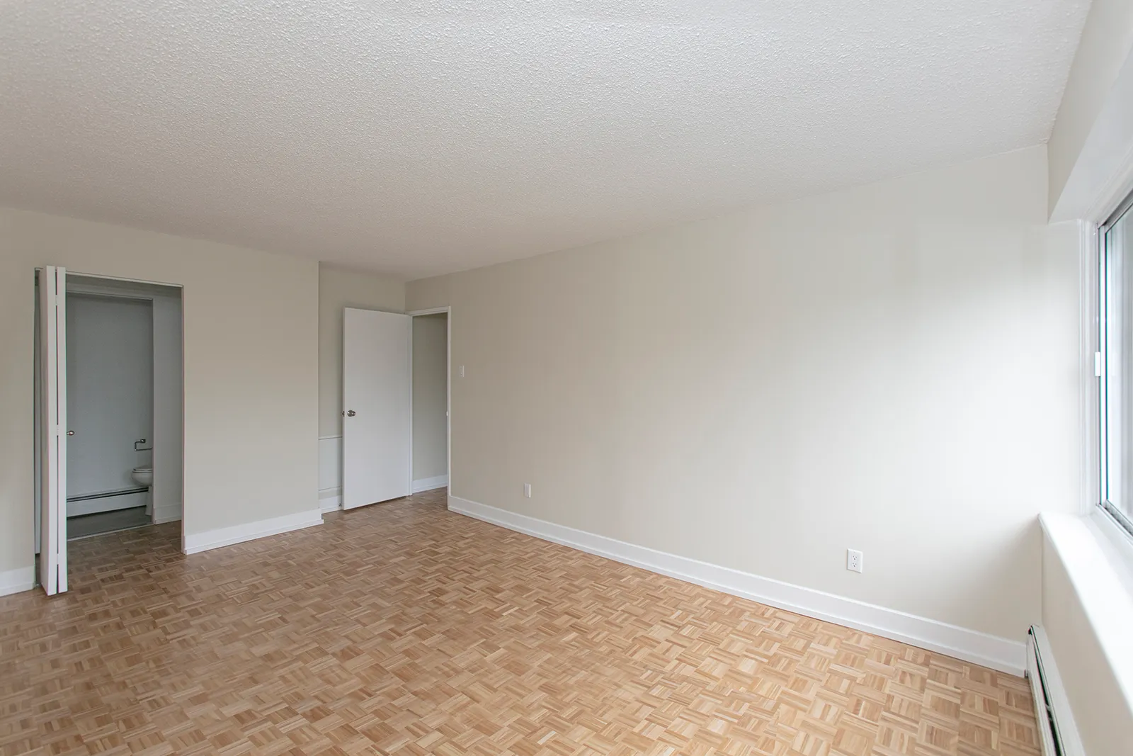 Willowdale — photo 7 of 12