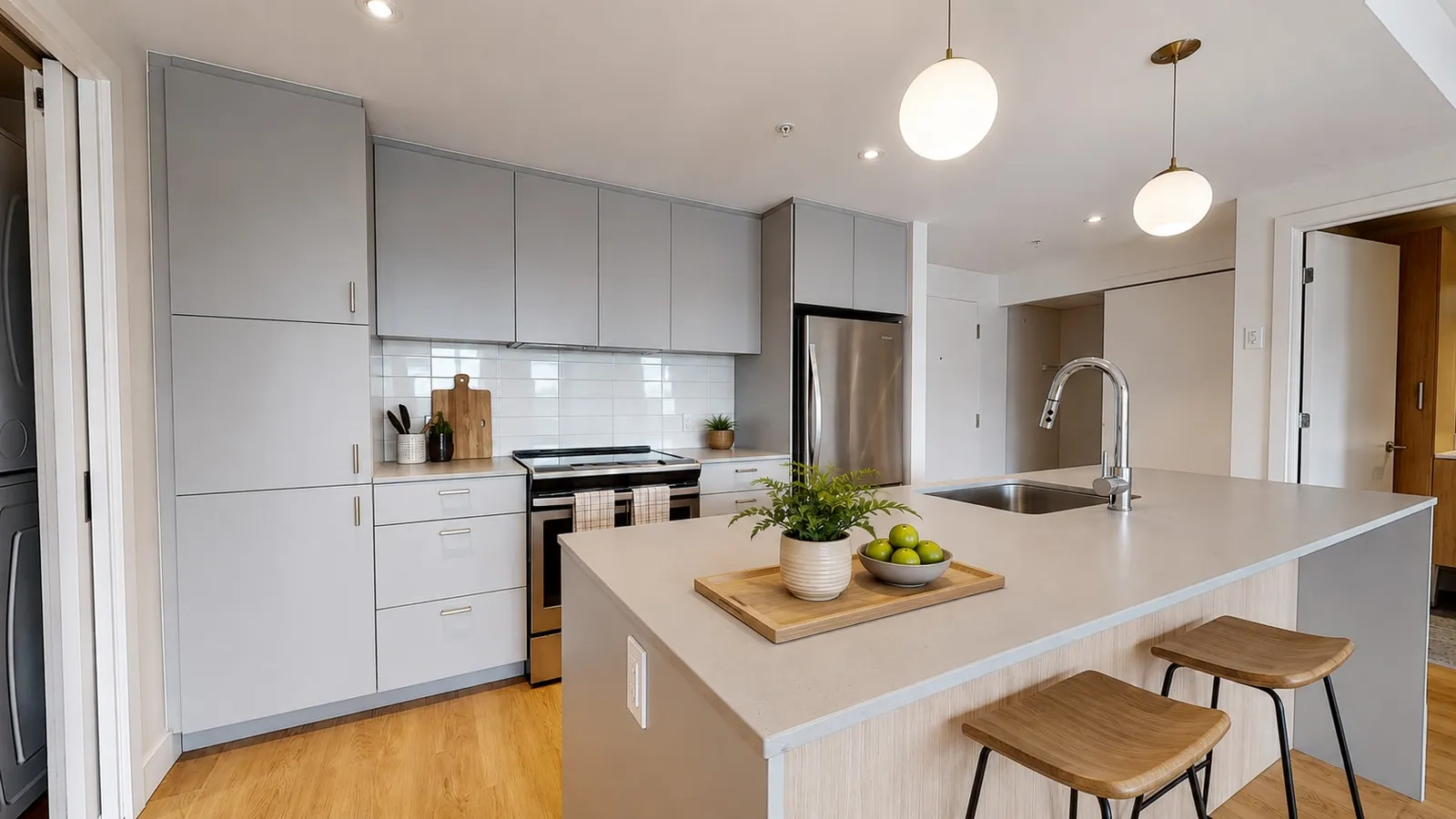 8405 Place Saint-Charles — photo 2 of 18