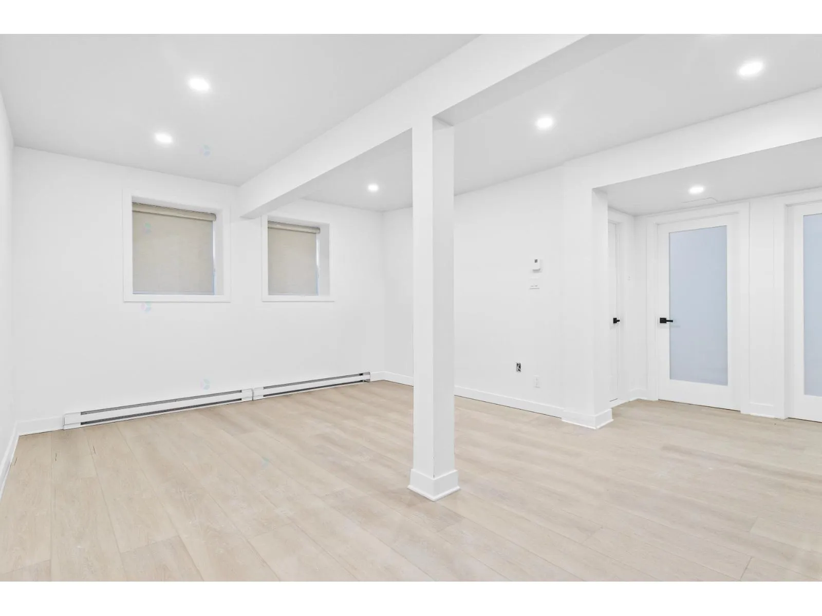 2080 Lincoln — photo 3 of 10
