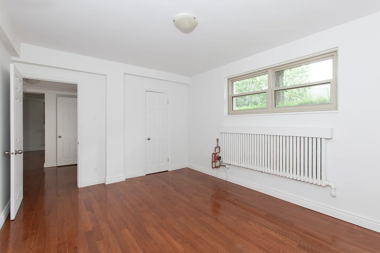 Des Saules — photo 4 of 9