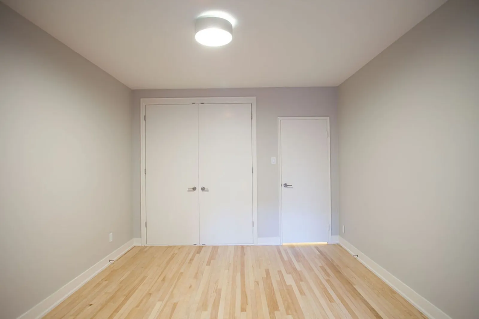 3495 de la Montagne — photo 17 of 21